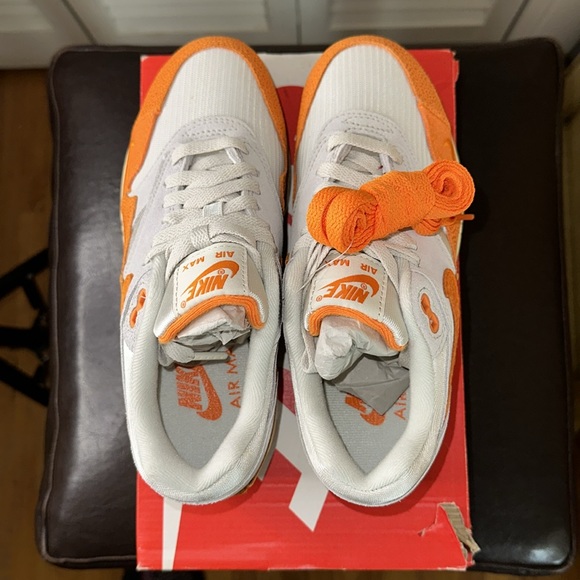 WMNS Nike Air Max 1 “Magma Orange”… - Picture 5 of 7